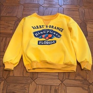 Yellow sweatshirt